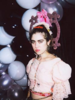 241011_REBE_LABOULENOIRE_ARIANEKIKS_POLA02